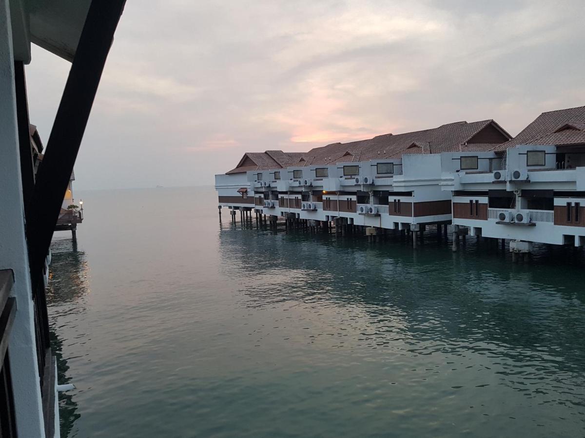 Tokido Private Water Chalet Pd Port Dickson Exterior foto