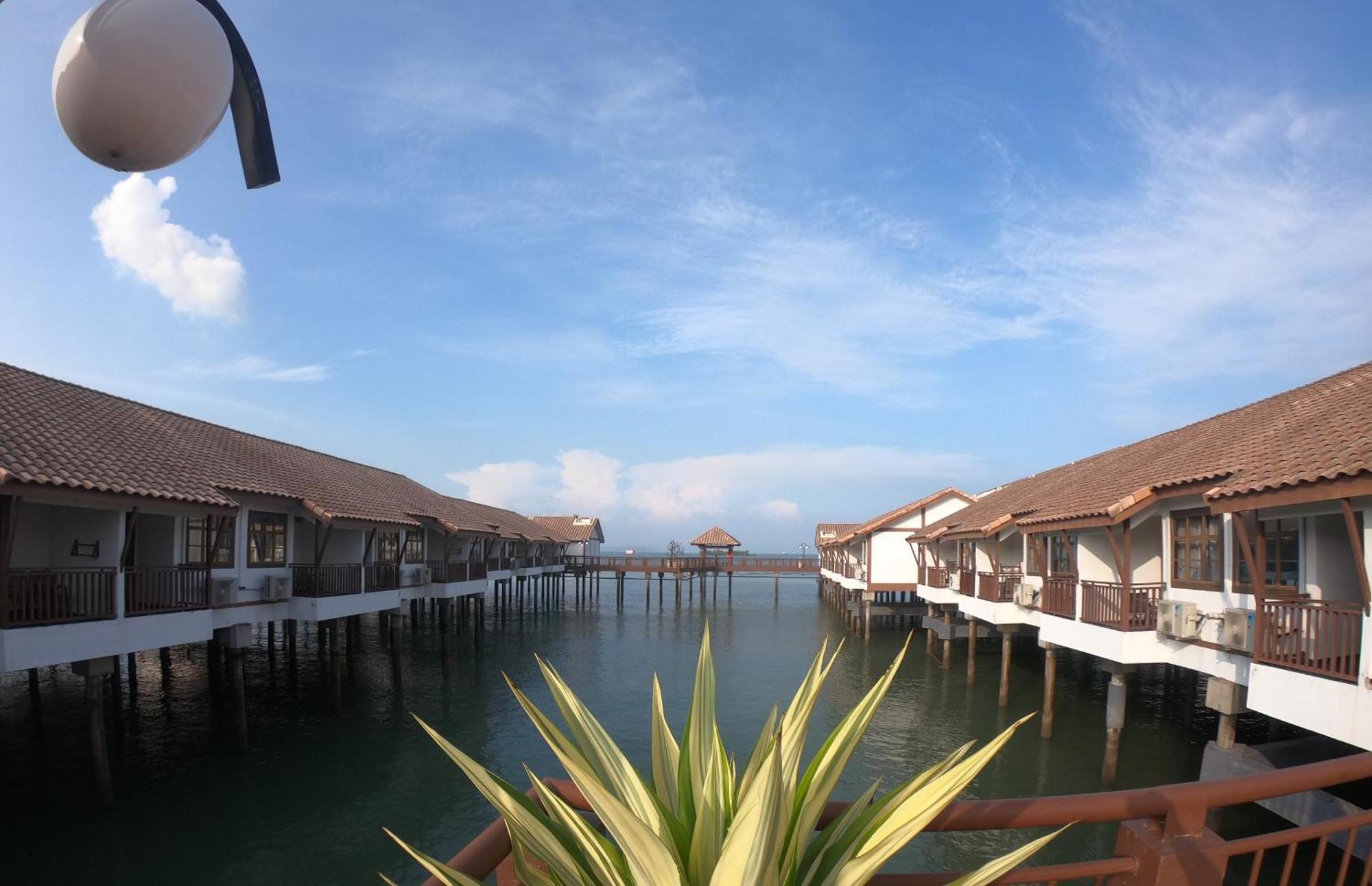 Tokido Private Water Chalet Pd Port Dickson Exterior foto